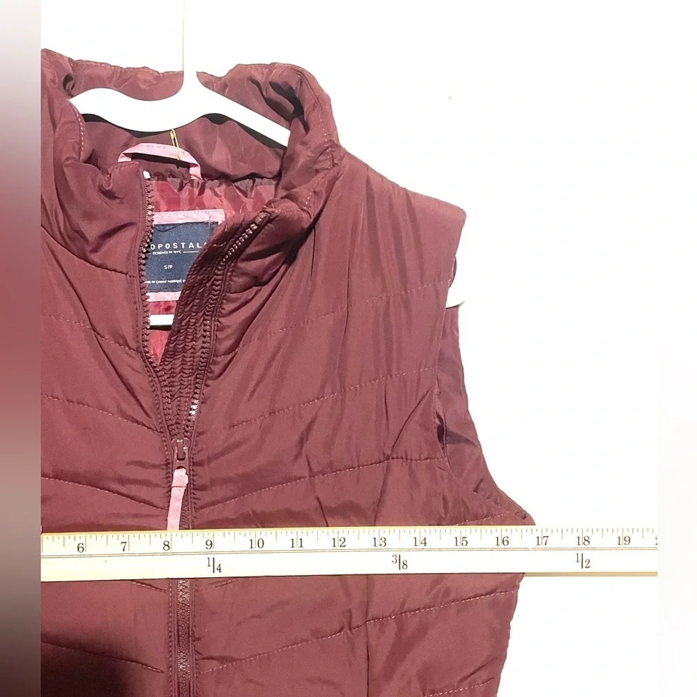 Aeropostale Puffer Vest Jacket Women’s Size S Maroon Full Zip Pockets Quilted‎